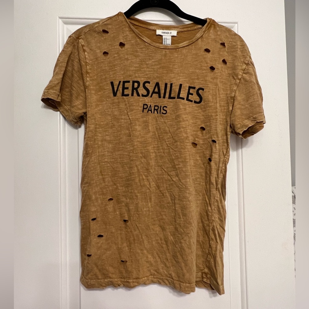 “Versailles” top from Forever 21